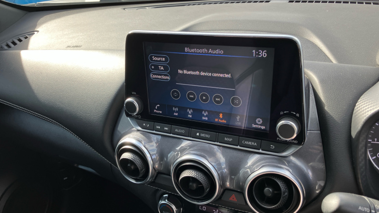 Nissan Juke 1.0 DiG-T 114 N-Connecta 5dr DCT Petrol Hatchback